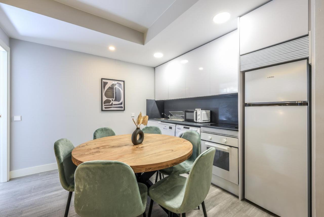 Apartamentos Reformados En Arturo Soria Madrid Ngoại thất bức ảnh